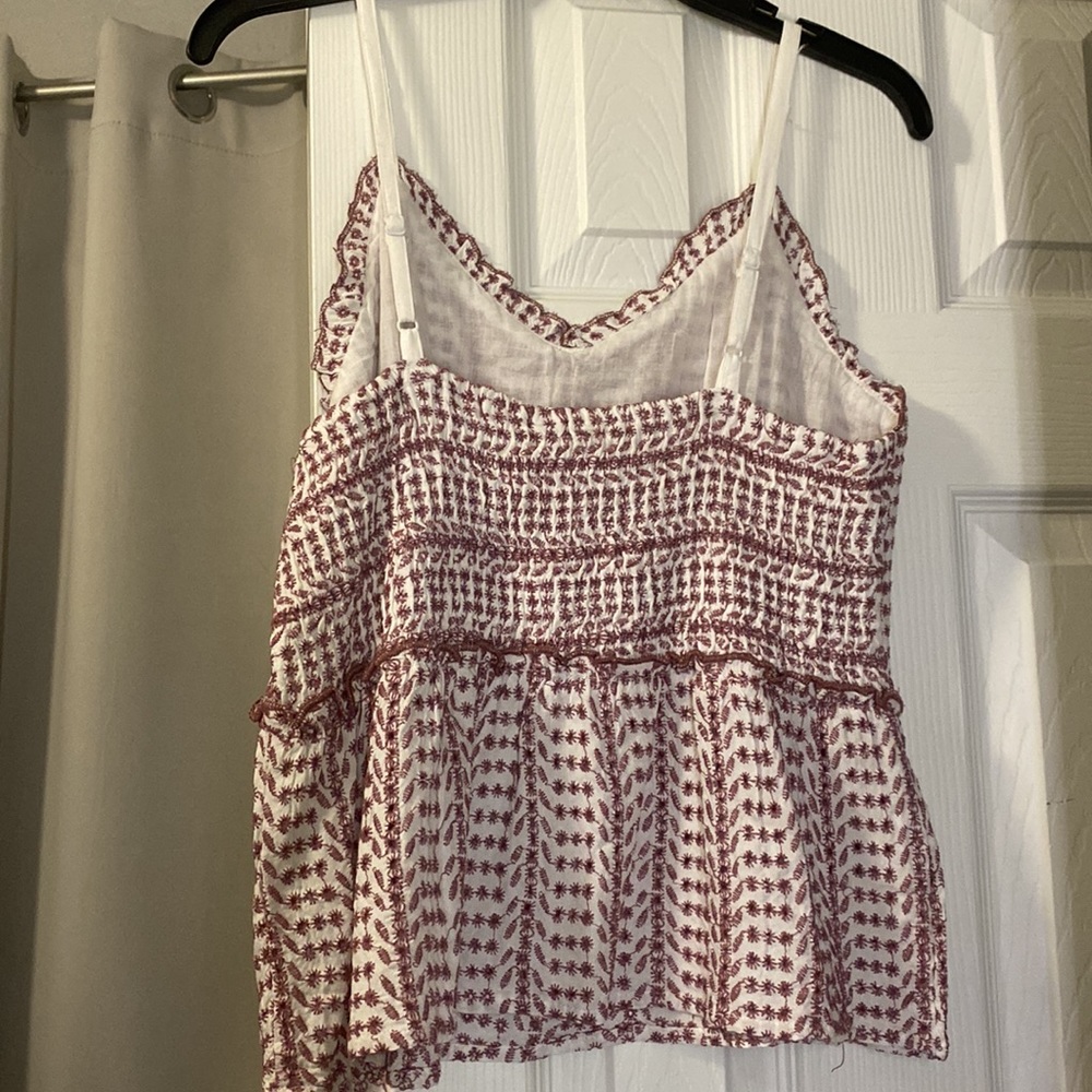 Floral Embroided Top - Picture 2 of 3